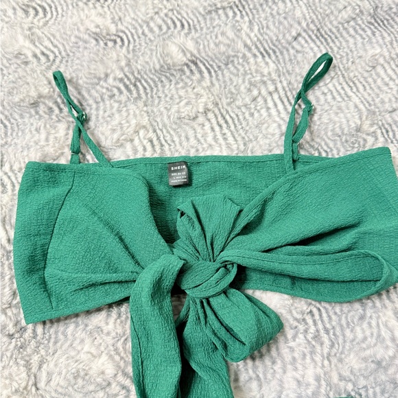Green Ruched Two-Piece Set - Picture 4 of 5